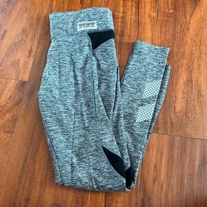 GRAY VS PINK LEGGINGS